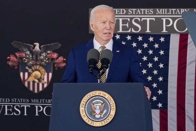 Biden Falling Asleep Mid-Speech Mistaken for Excessively Long Dramatic Pause