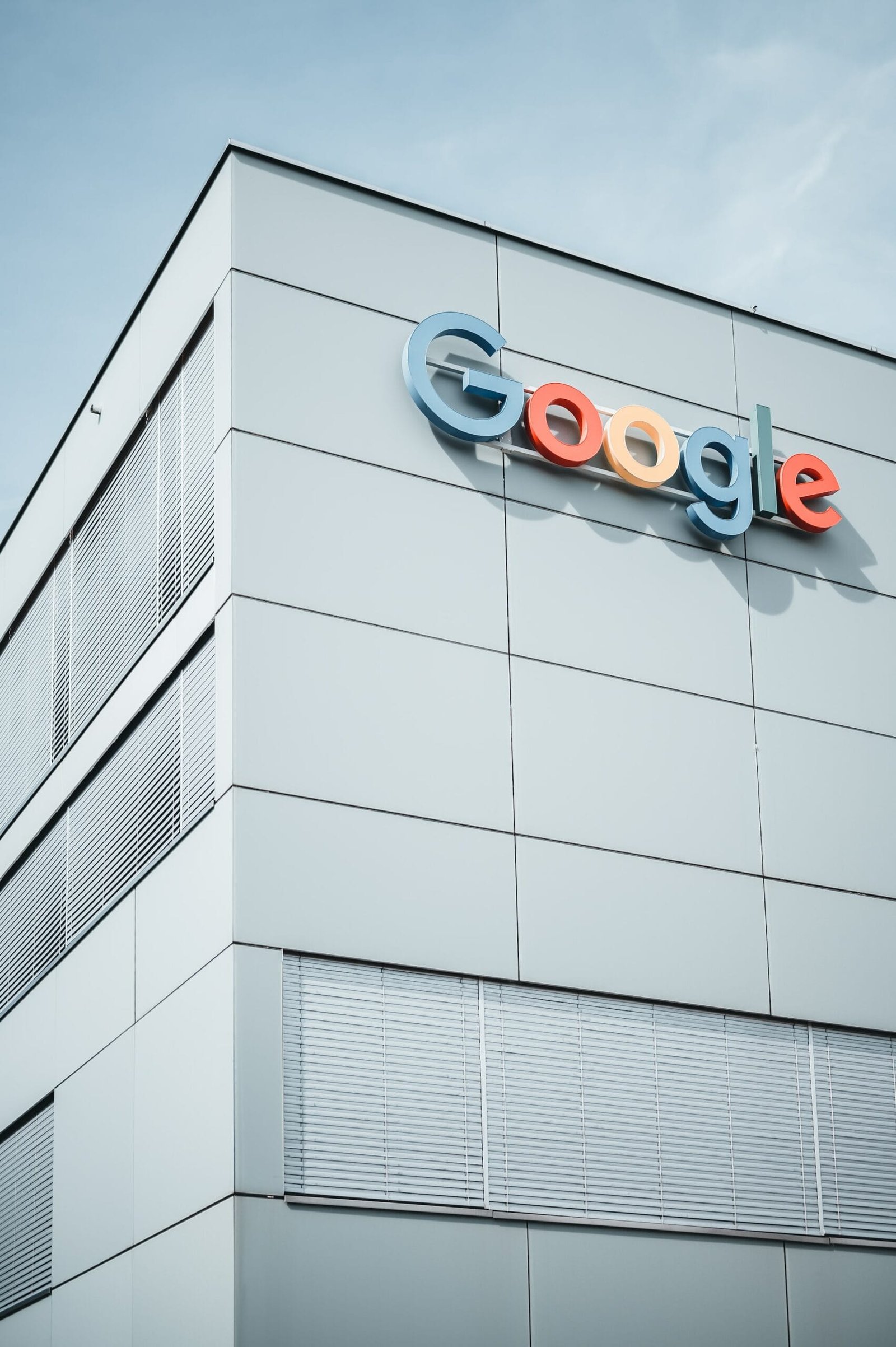 Google Sued for Forcing Interns to Work in “Idea Chambers” AKA Sweat Shops